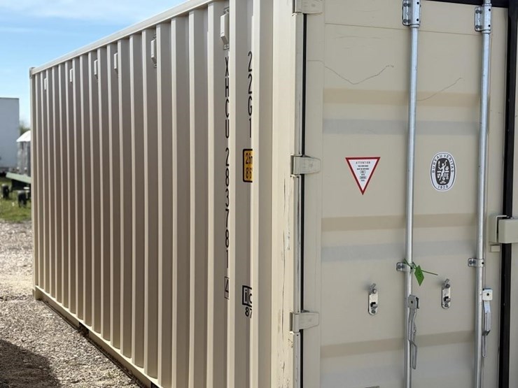 l2--20'-one-tripper-conex/shipping-container-image-2