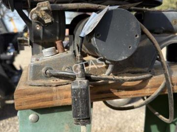 #56-•-sears-craftsman-16"-variable-scroll-saw-on-table-image-6