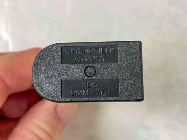 box-of-holsters,-misc.-magazines-image-23