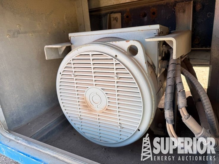 2006-peterbilt-335-image-5