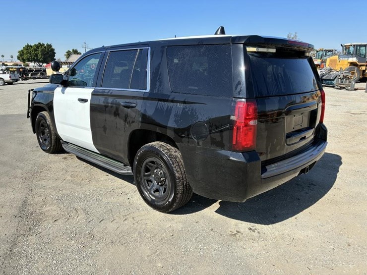 2020-chevrolet-tahoe-image-4