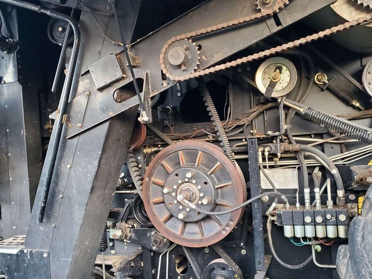 2005-gleaner-r75-image-14