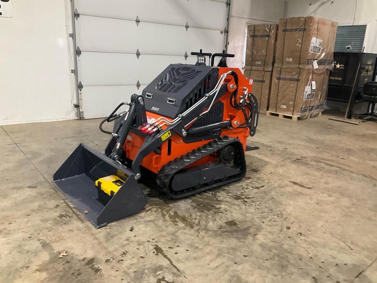 #1004-•-tpm,-t460-mini-skid-steer-loader-image-1