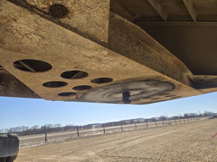 2016-wilson-grain-trailer-image-8