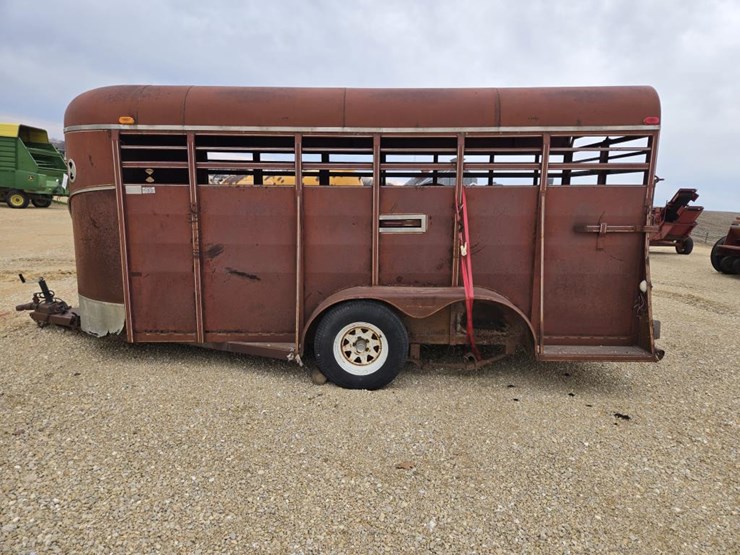 #7958-•-1994-chaparall-16'-bumper-hitch-livestock-trailer-image-2