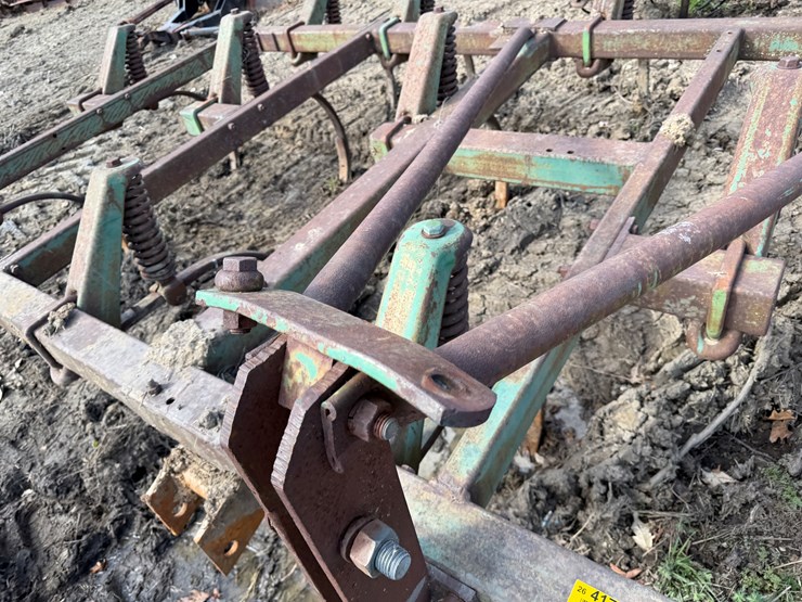 john-deere-17-image-17