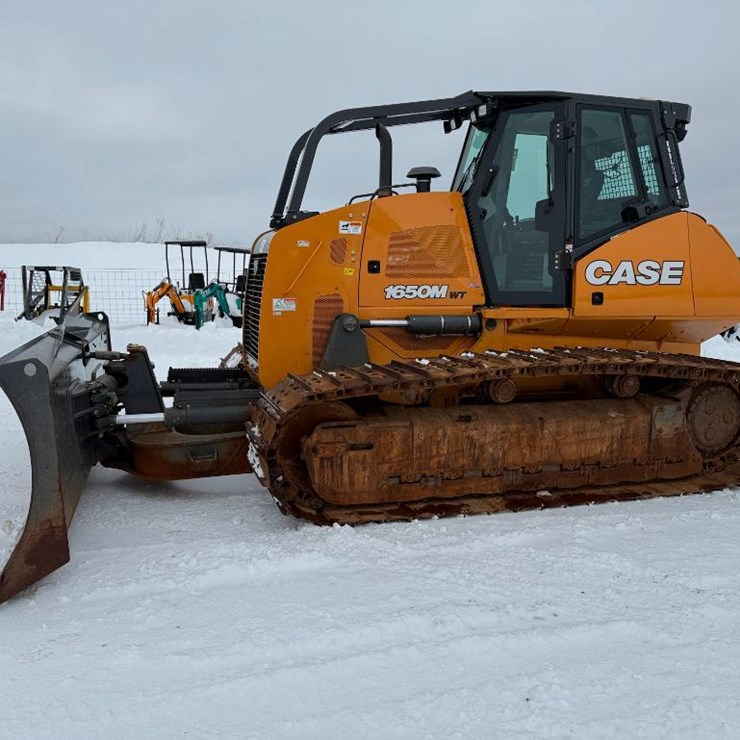 CASE 1650M