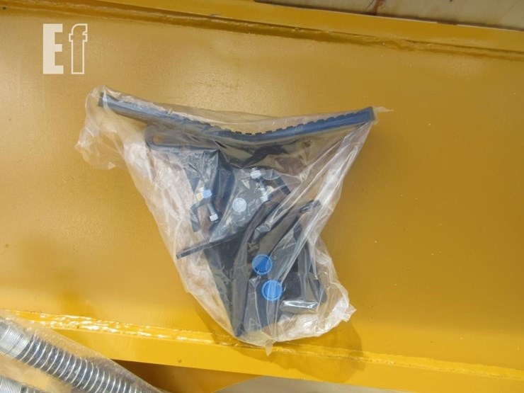 excavator-hydraulic-thumb-attachment-image-3