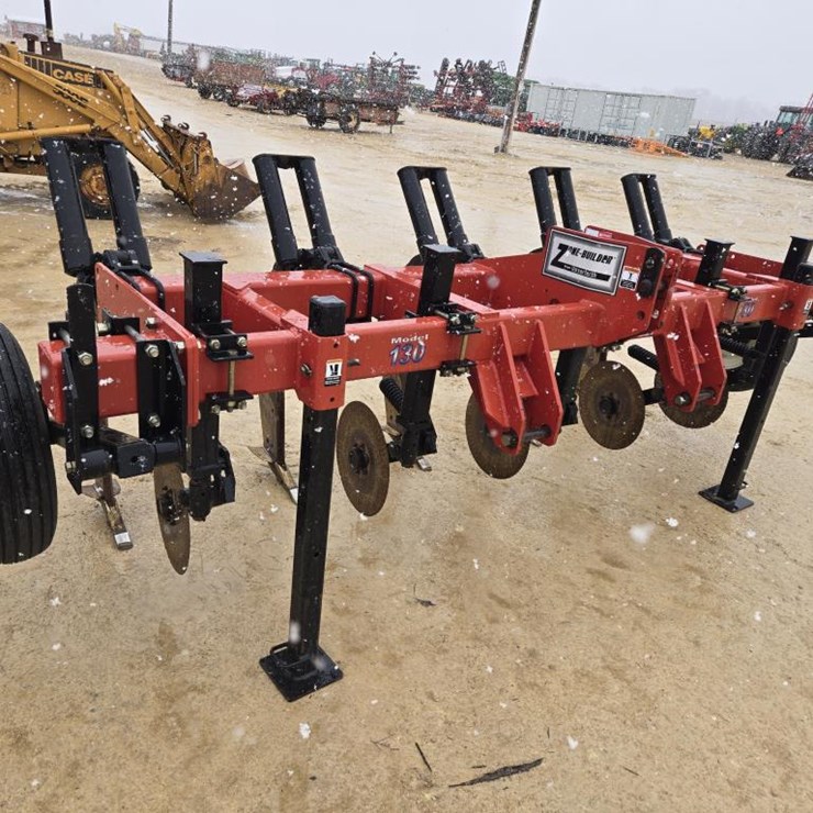 UNVERFERTH ZONEBUILDER 130