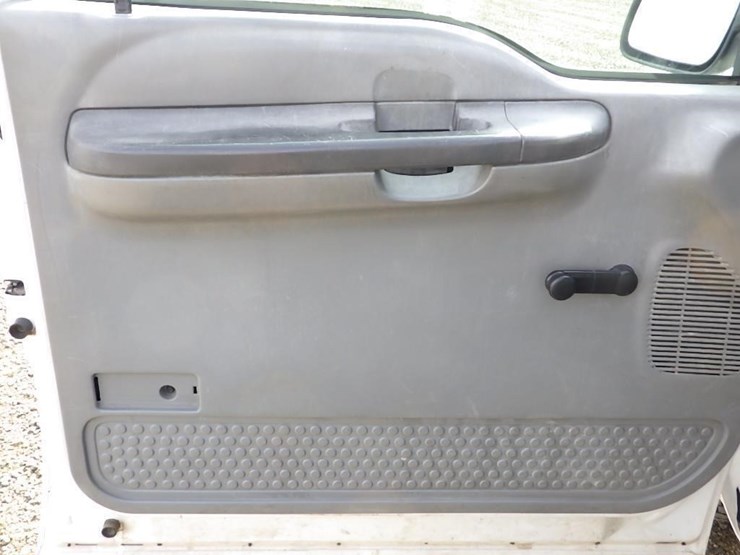 2003-ford-f350-image-23