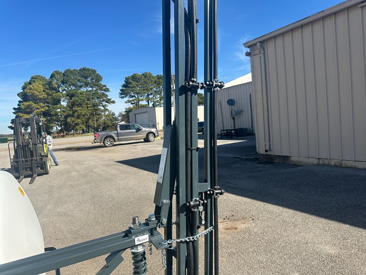 #32796-•-**unused-bowman-agmate-41'-300-gallon-3pt-sprayer-image-27
