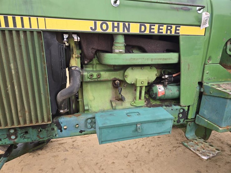 john-deere-4040-image-4