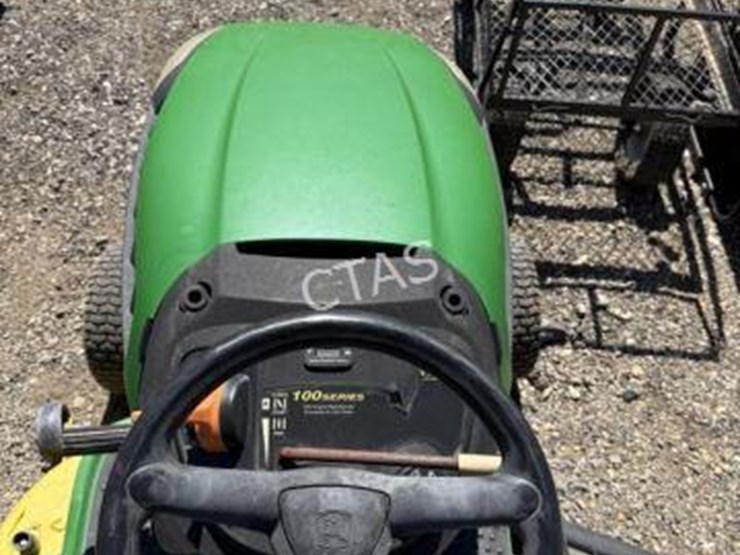 john-deere-d110-image-8