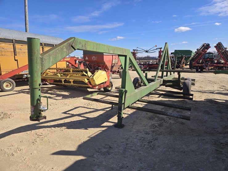 #272-•-10-bale-mover-image-1