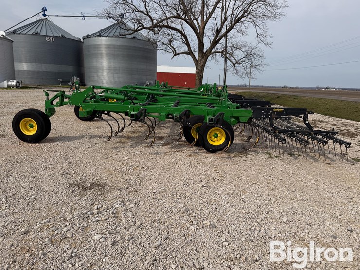 2018-john-deere-2230fh-image-8