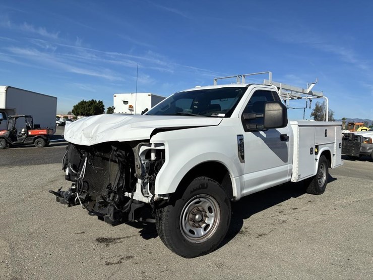 2017-ford-f250-image-1