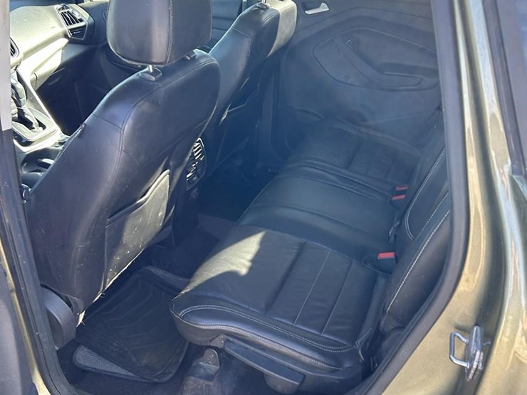 2013-ford-escape-sel-image-21