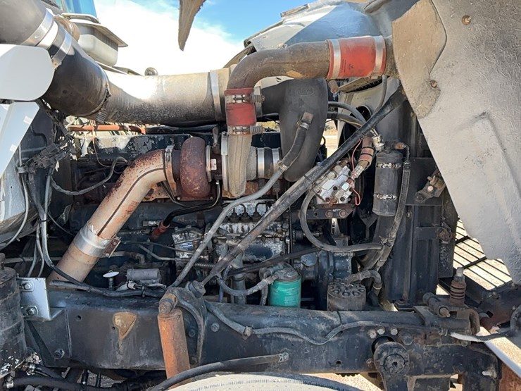 mack-rd688s-image-21