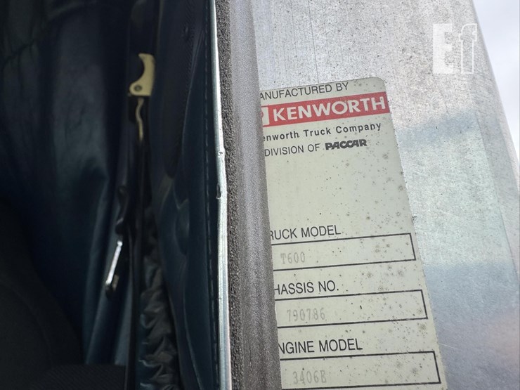 1998-kenworth-t600-image-48