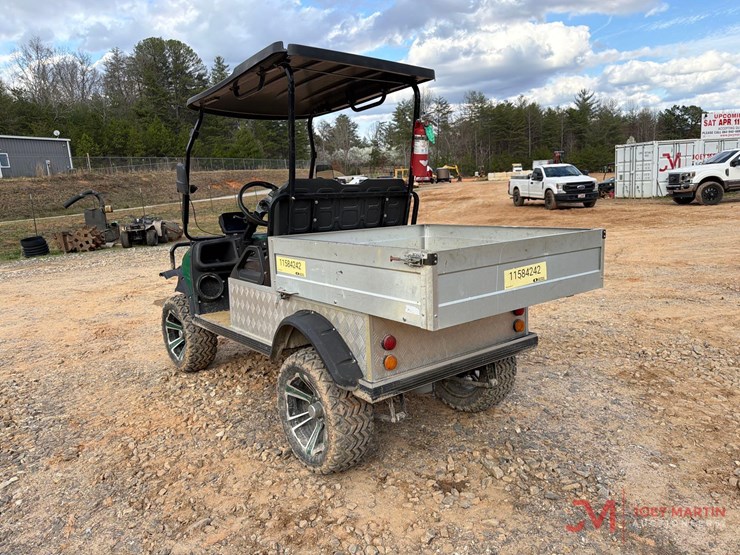 evolution-turfman-800-electric-golf-cart-image-3