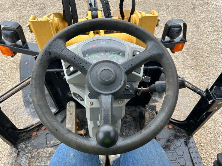 2018-caterpillar-903d-image-18