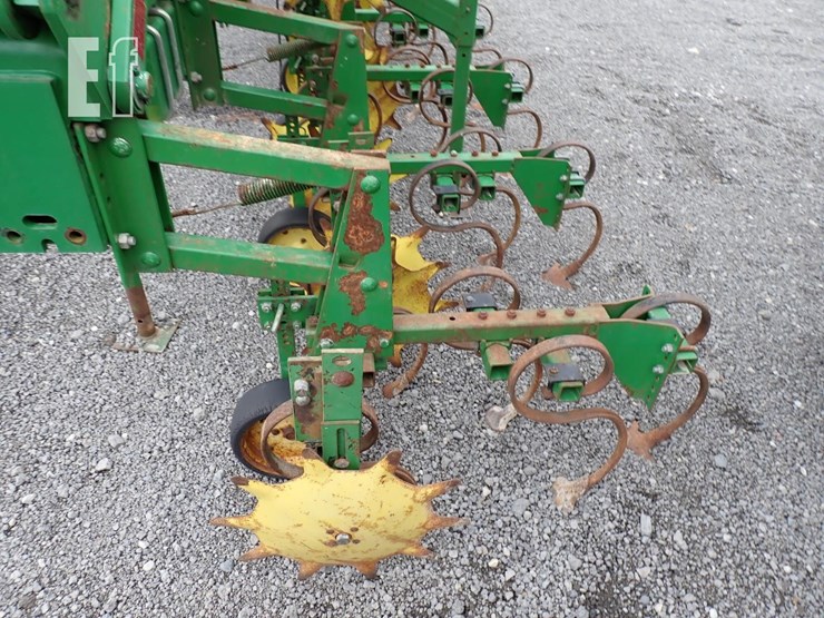 john-deere-845-image-5