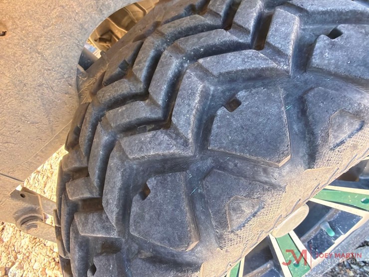 evolution-turfman-800-electric-golf-cart-image-6