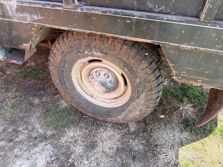 1995-gmc-3500-image-8