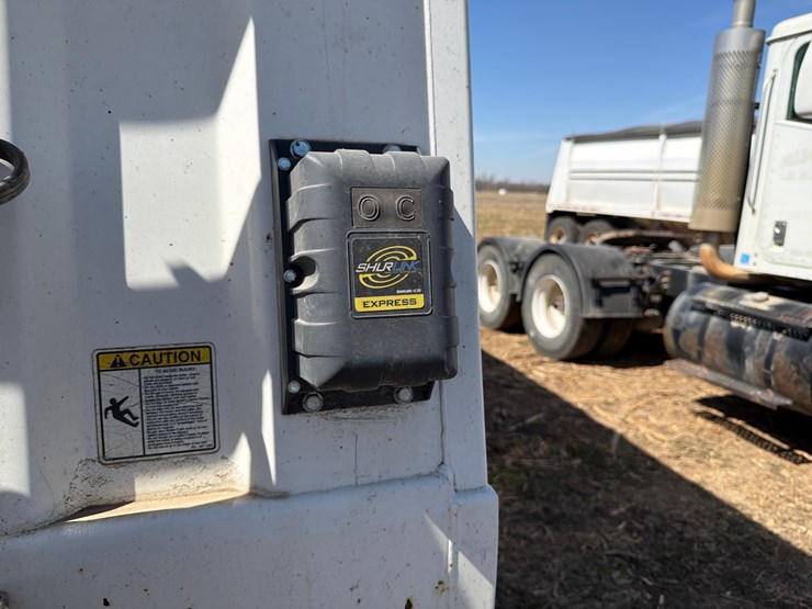 2015-jet-hopper-image-4