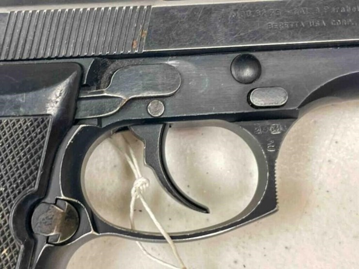 beretta-pistol-image-13