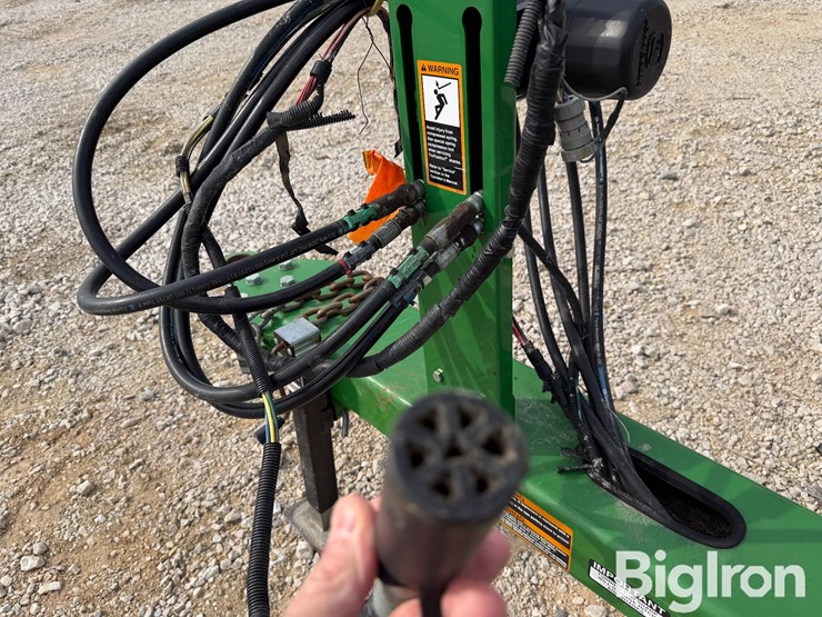 2018-john-deere-2230fh-image-15