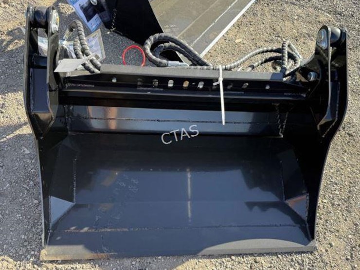 #238-•-mini-skid-steer-4-in-1-bucket-image-1