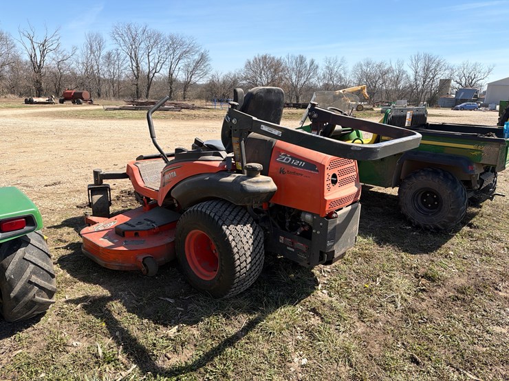 kubota-zd1211-image-12