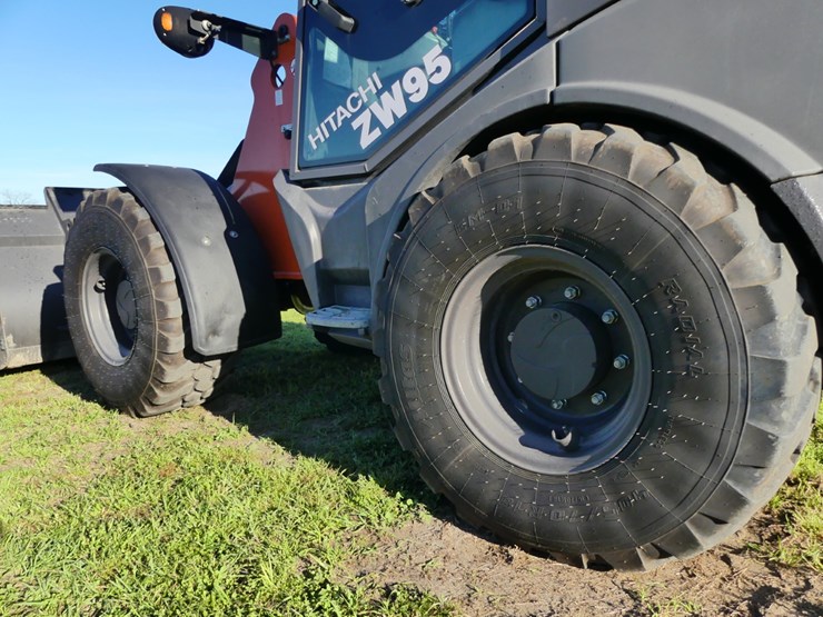 hitachi-zw95-image-5
