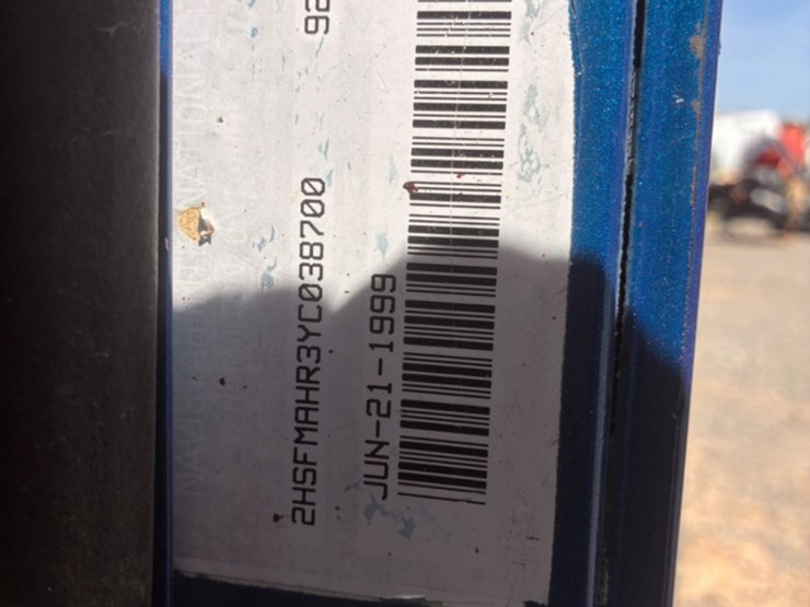 2000-international-9200-image-15