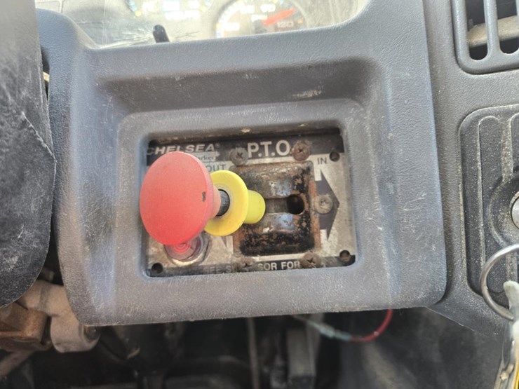 2007-international-7600-image-30