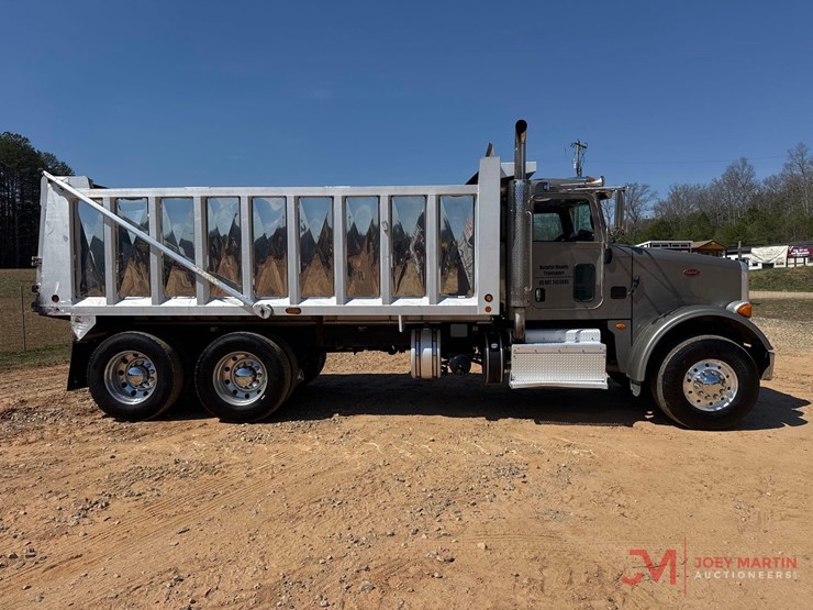 2016-peterbilt-365-image-2