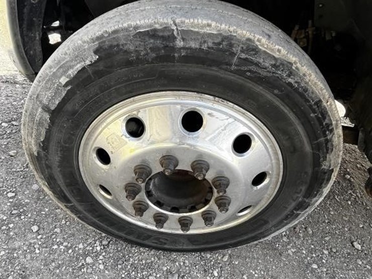 2014-dodge-ram-5500-image-9