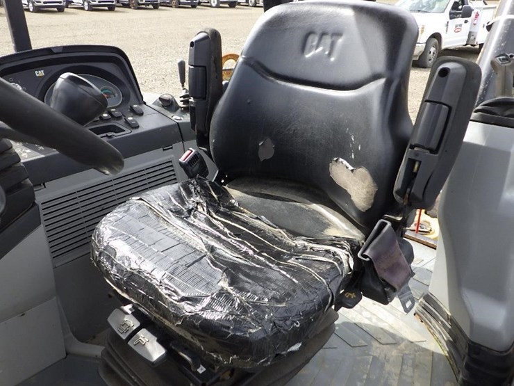 2014-caterpillar-430f-it-image-38