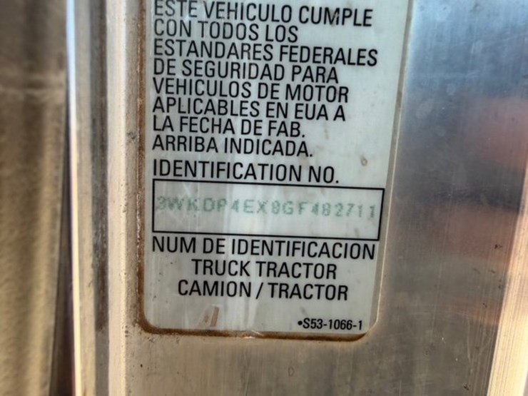 2015-kenworth-t800-image-16