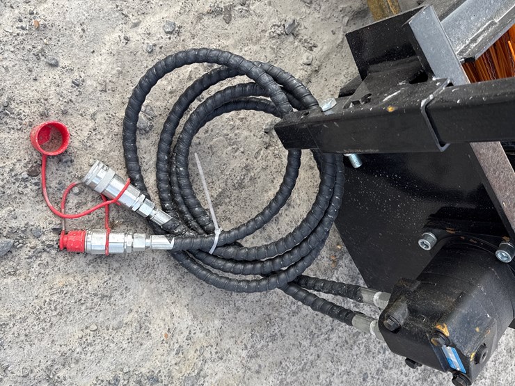 #2068-•-unused-giyi-gyse61-skid-steer-sweeper-bdqsj260220-inv#-41995-image-6