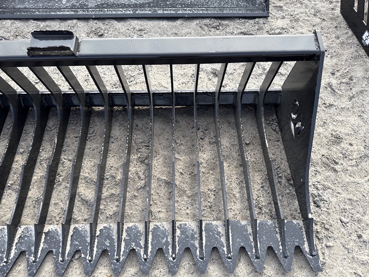 #2096-•-unused-76"-skid-steer-high-side-bucket-inv#-42352-image-7