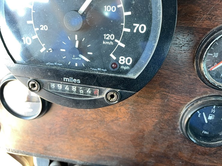 1996-peterbilt-385-image-19