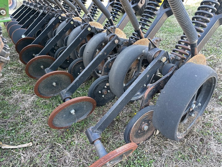 john-deere-750-image-13