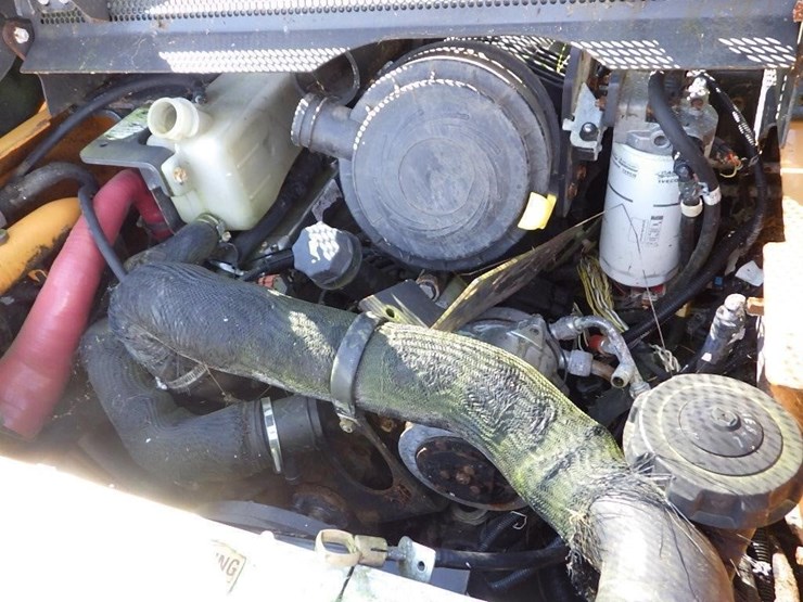 2013-case-sv300-image-27