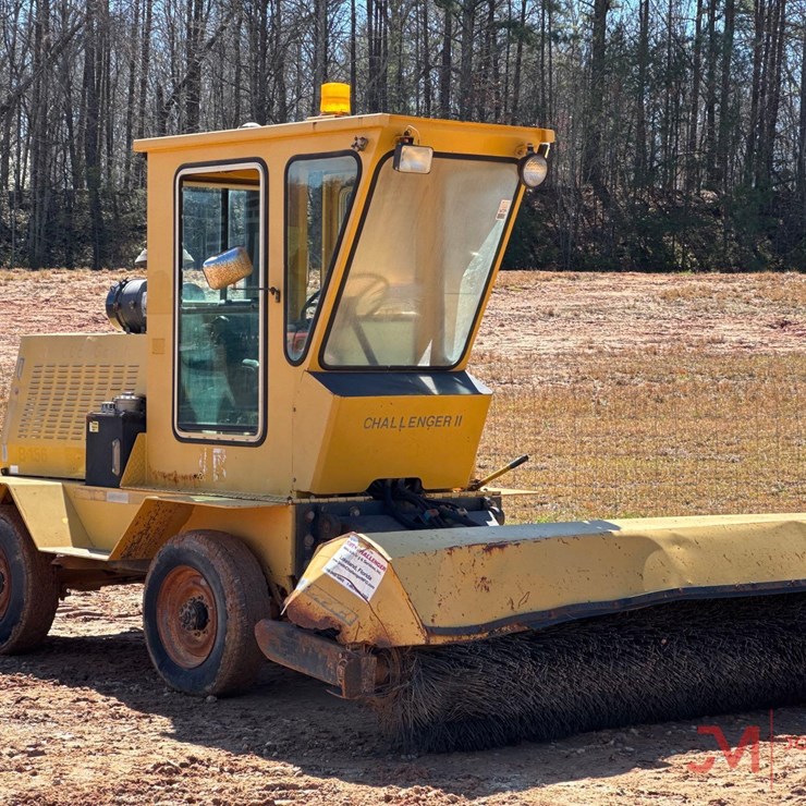 CHALLENGER II SWEEPER