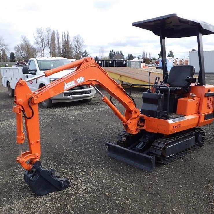 KUBOTA KX012
