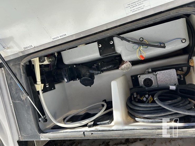 1996-ford-e-super-duty-image-34