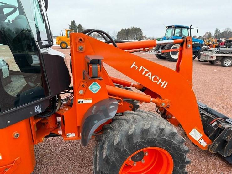 2021-hitachi-zw50-5b-image-23