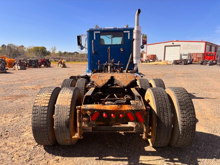 2000-international-9200-image-5